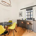 Charm And Elegance By The Spanish Steps