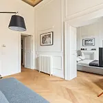 Charm And Elegance By The Spanish Steps